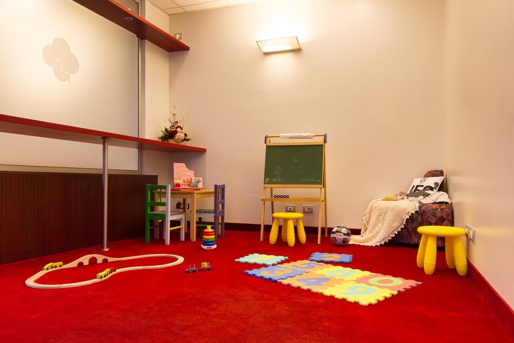 Hotel Glis San Mauro Torinese Bagian luar foto