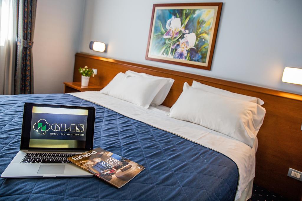 Hotel Glis San Mauro Torinese Bagian luar foto