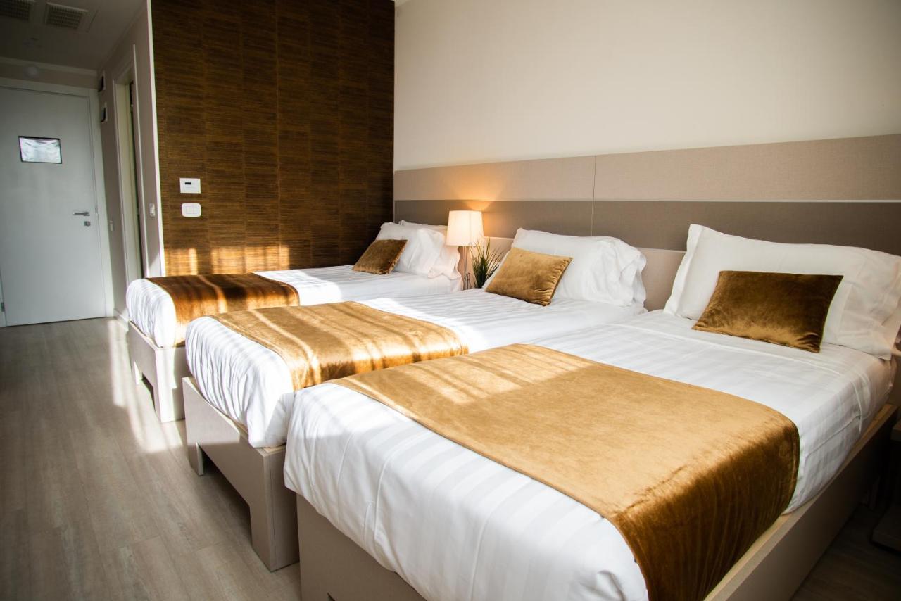 Hotel Glis San Mauro Torinese Bagian luar foto